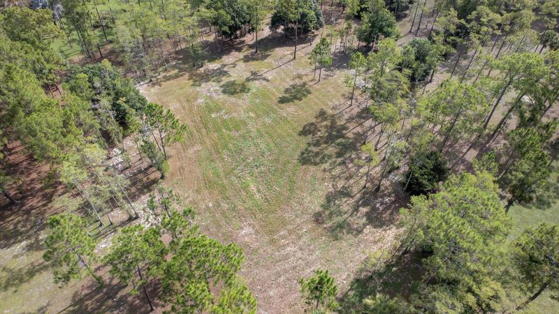  Commercial & Industrial Land Images 