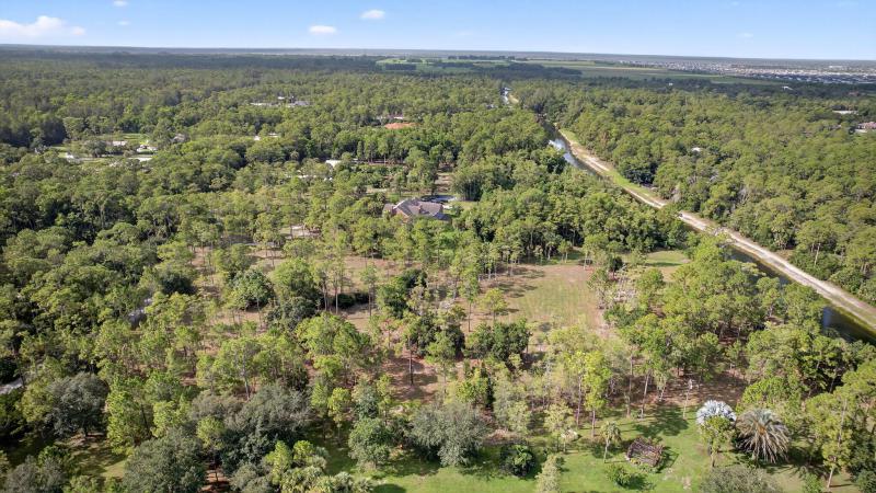  Commercial & Industrial Land Images 