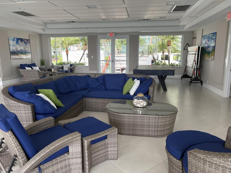  Condo & Townhome Photos