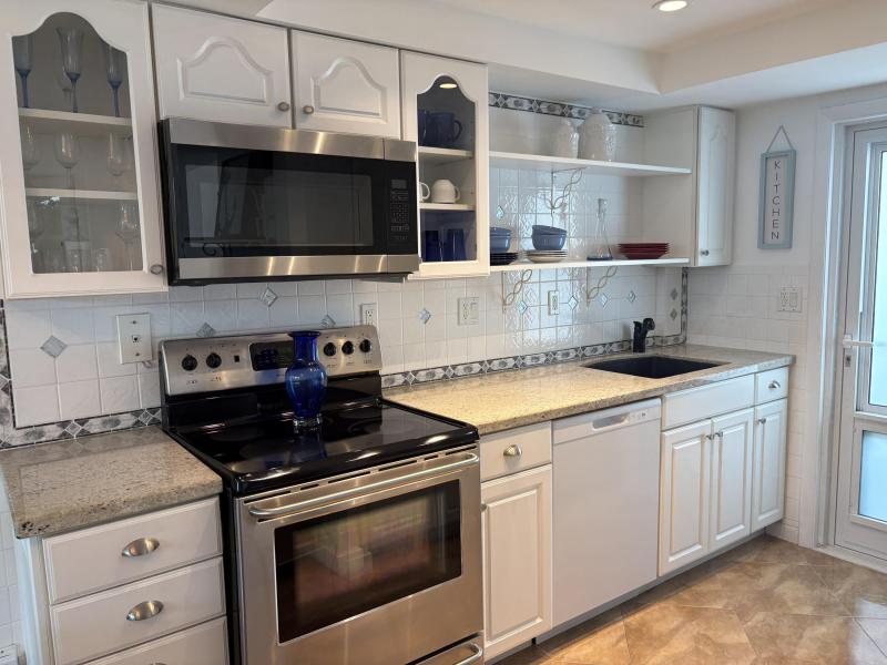 Condo & Townhome Photos