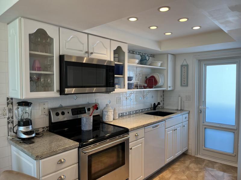  Condo & Townhome Photos
