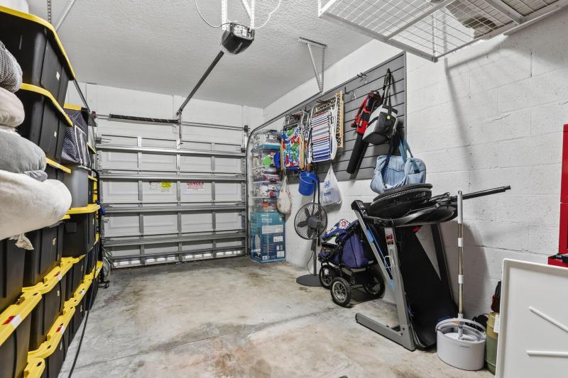  Condo & Townhome Photos