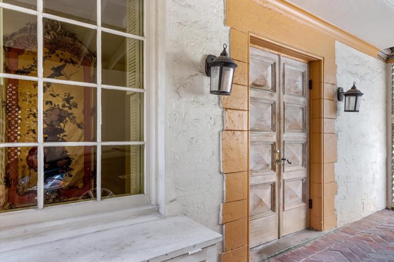  Single Family Homes Photo 17:  Palm Beach,  FL 33480
