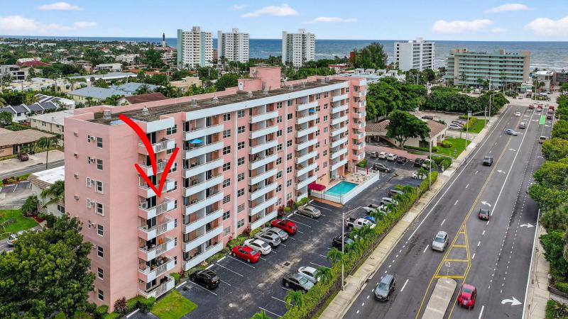  Condo & Townhome Photos