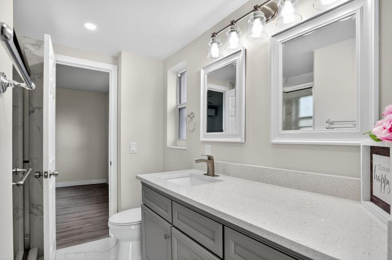  Condo & Townhome Photos