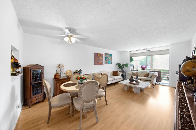  Condo & Townhome Photos