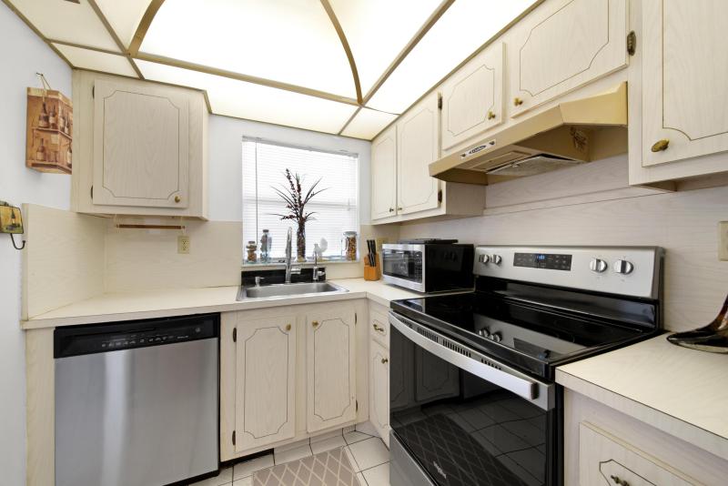  Condo & Townhome Photos