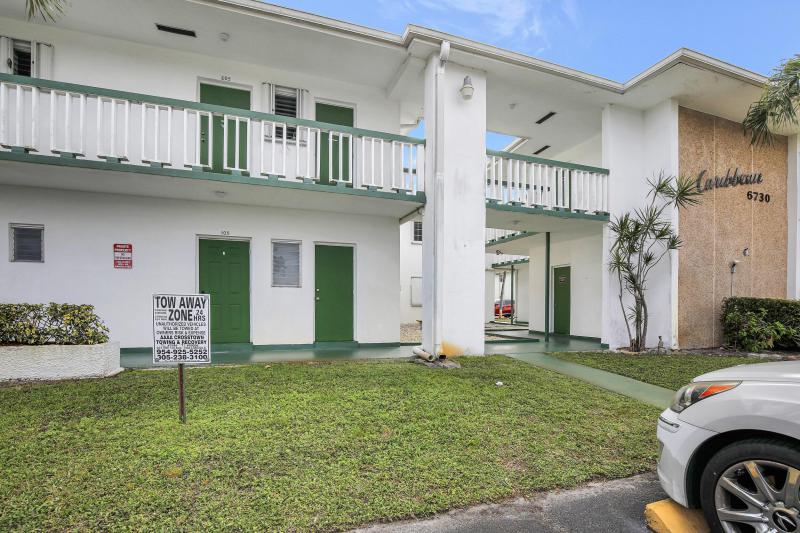  Condo & Townhome Photos