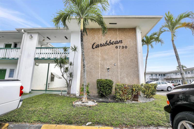  Condo & Townhome Photos