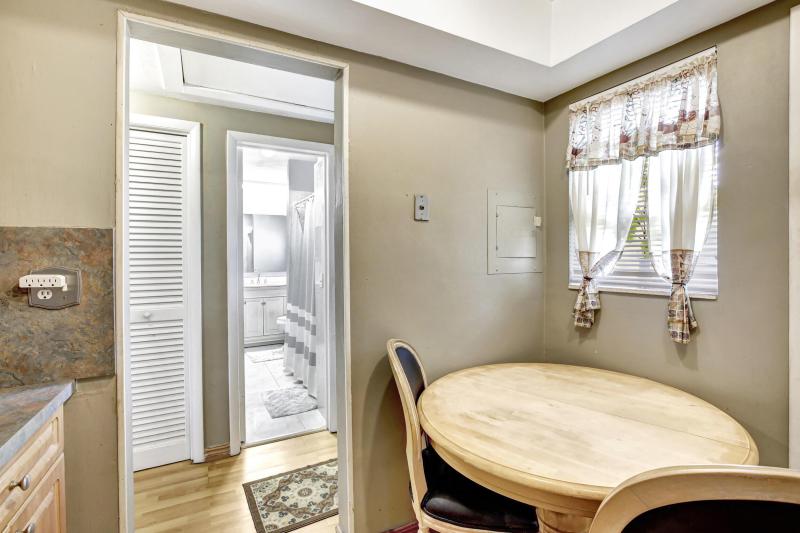  Condo & Townhome Photos
