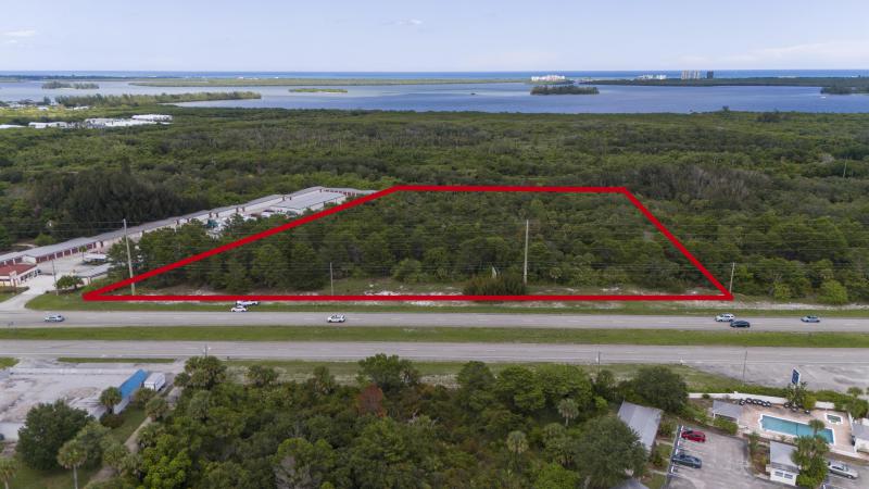  Commercial & Industrial Land Images 