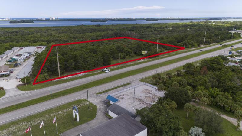  Commercial & Industrial Land Images 