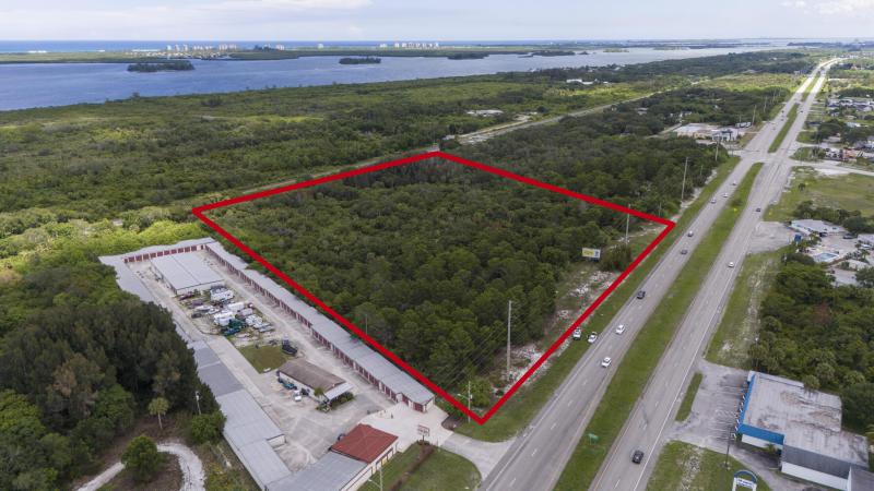  Commercial & Industrial Land Images 