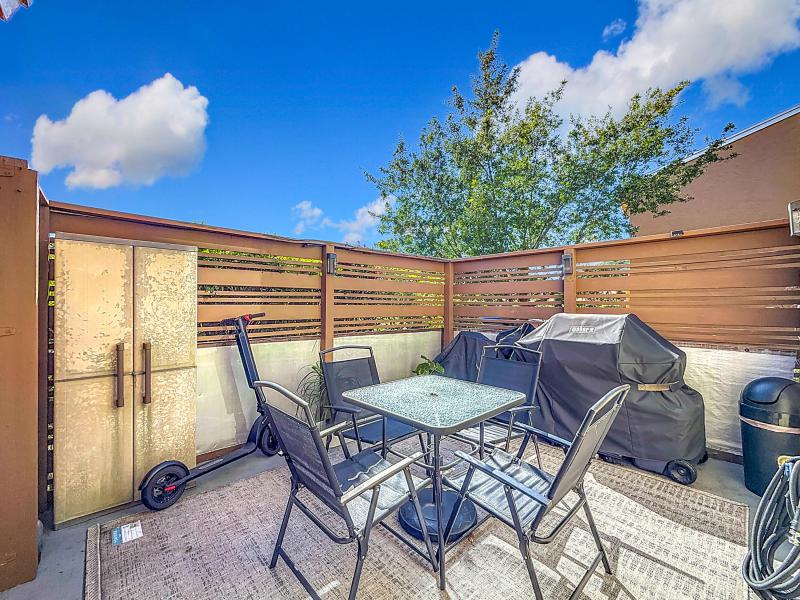  Condo & Townhome Photos