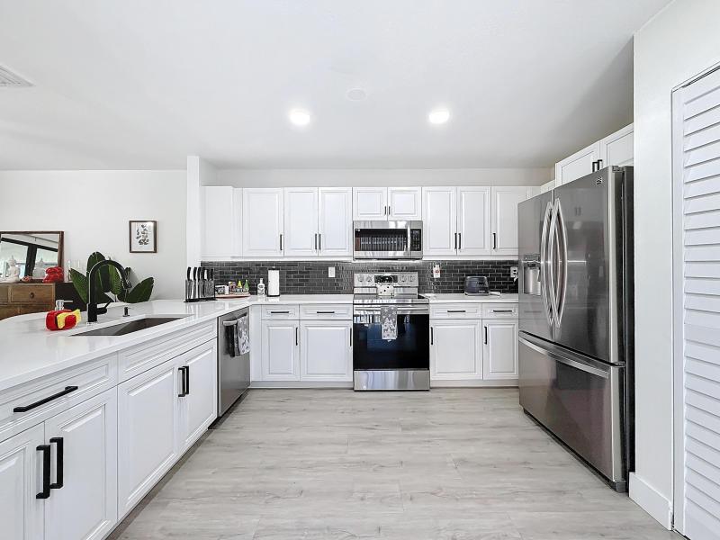  Condo & Townhome Photos