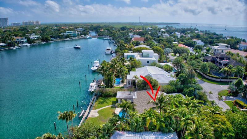  Single Family Homes Photo 13:  Key Biscayne,  FL 33149