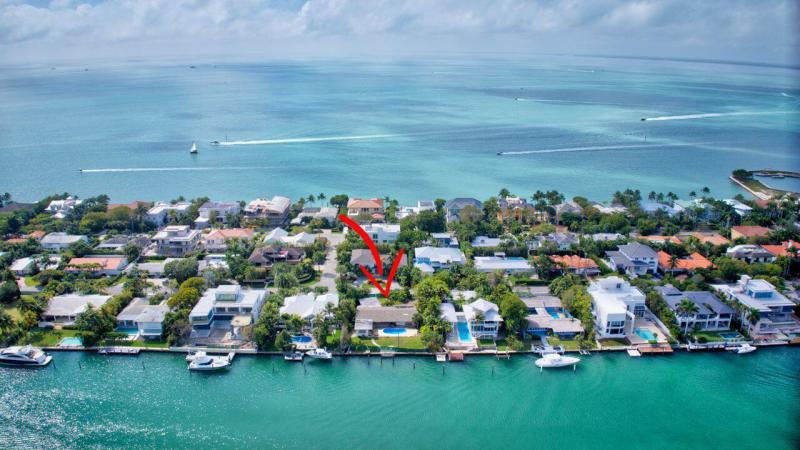  Single Family Homes Photo 3:  Key Biscayne,  FL 33149