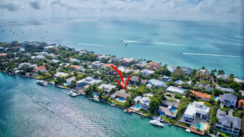  Single Family Homes Photo 4:  Key Biscayne,  FL 33149