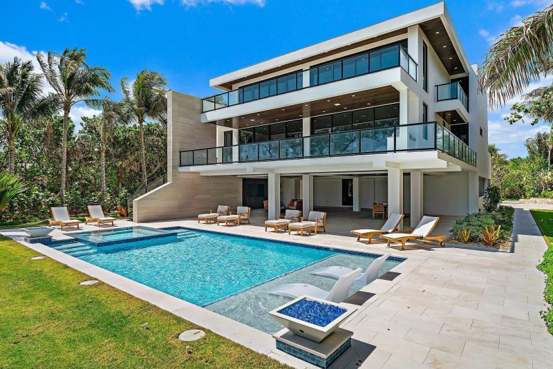  Single Family Homes Photo 103:  Jupiter Island,  FL 33455