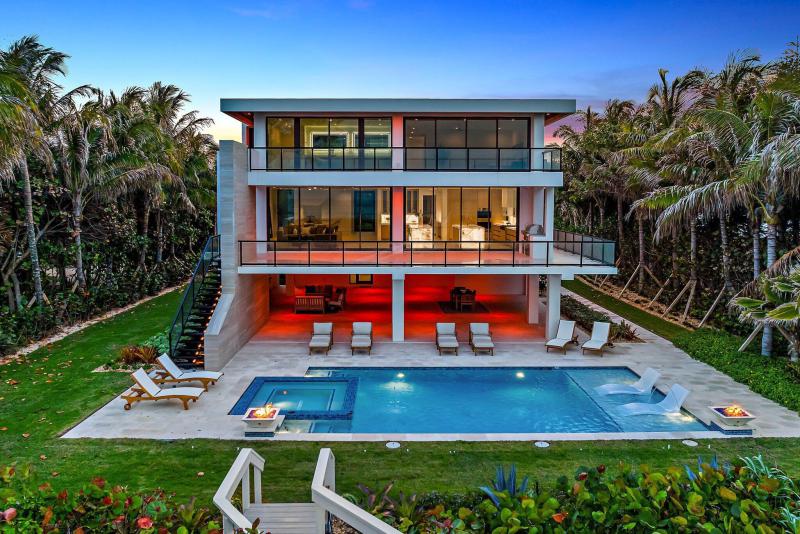  Single Family Homes Photo 108:  Jupiter Island,  FL 33455