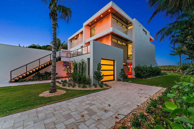  Single Family Homes Photo 115:  Jupiter Island,  FL 33455