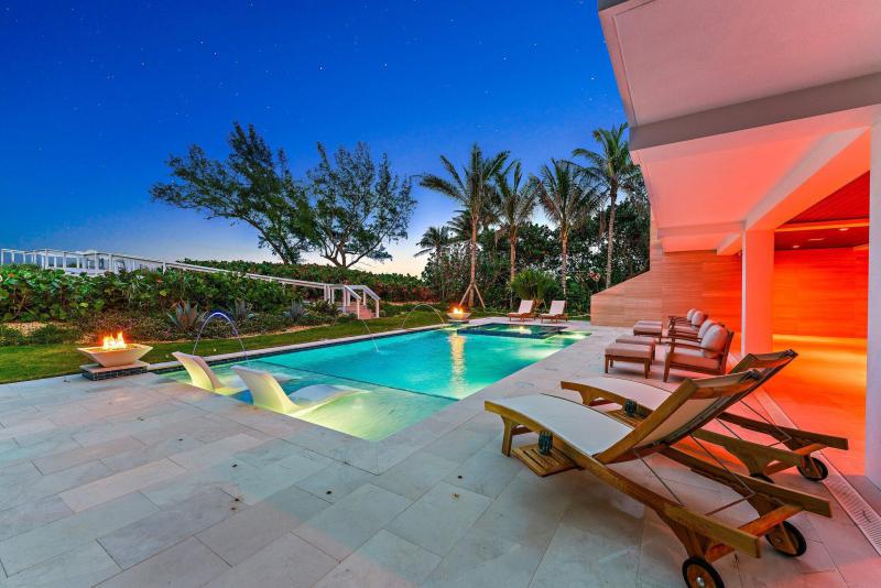  Single Family Homes Photo 118:  Jupiter Island,  FL 33455