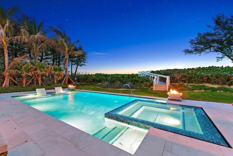  Single Family Homes Photo 125:  Jupiter Island,  FL 33455