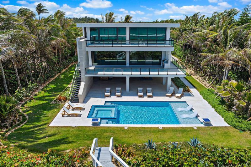  Single Family Homes Photo 14:  Jupiter Island,  FL 33455
