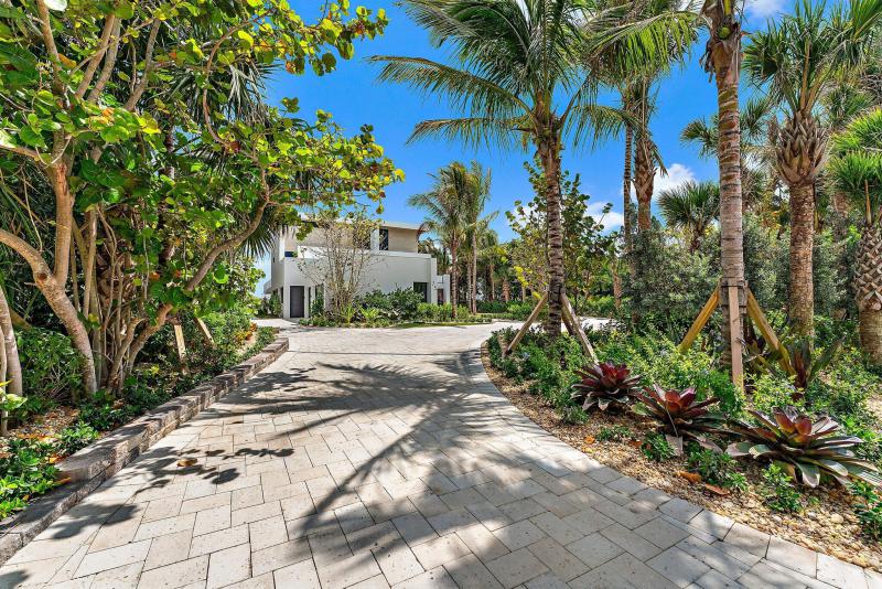  Single Family Homes Photo 18:  Jupiter Island,  FL 33455