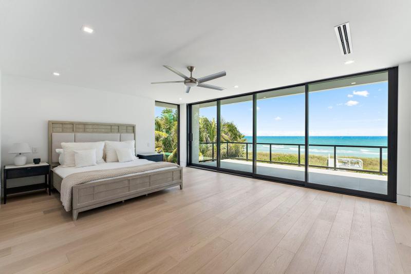  Single Family Homes Photo 3:  Jupiter Island,  FL 33455