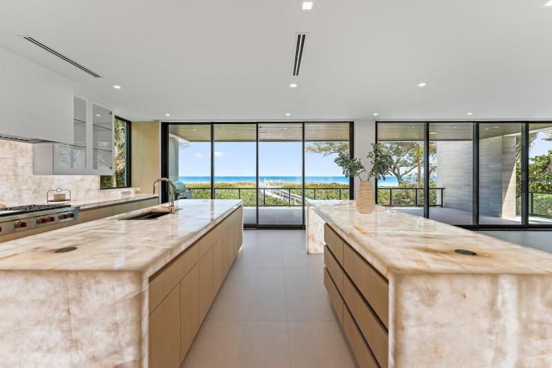  Single Family Homes Photo 51:  Jupiter Island,  FL 33455