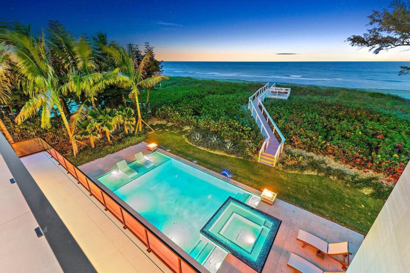  Single Family Homes Photo 6:  Jupiter Island,  FL 33455
