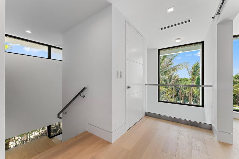  Single Family Homes Photo 68:  Jupiter Island,  FL 33455