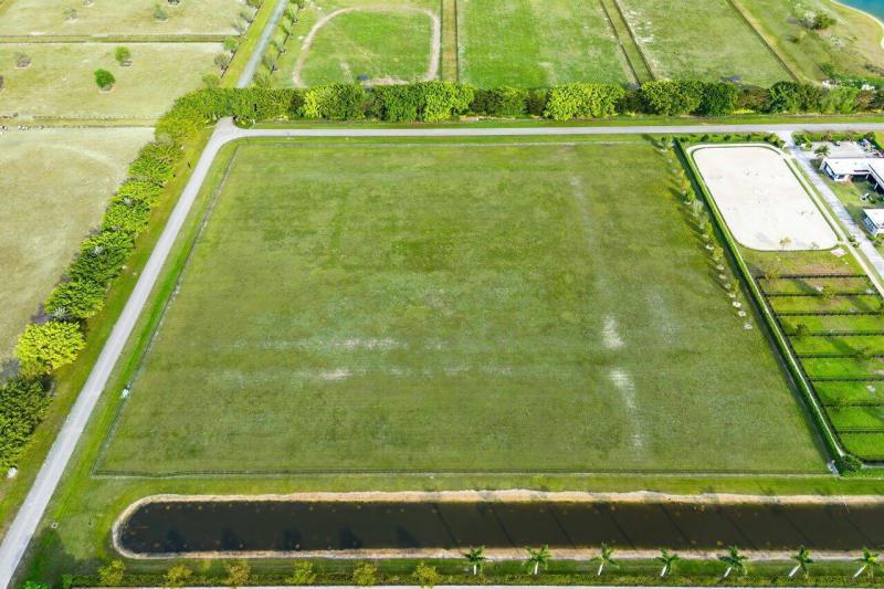  Commercial & Industrial Land Images 