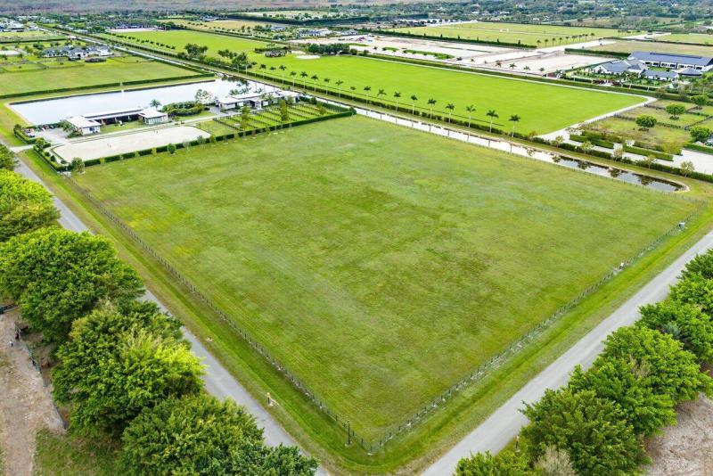  Commercial & Industrial Land Images 