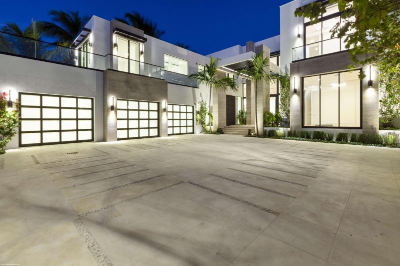  Single Family Homes Photo 4:  West Palm Beach,  FL 33407