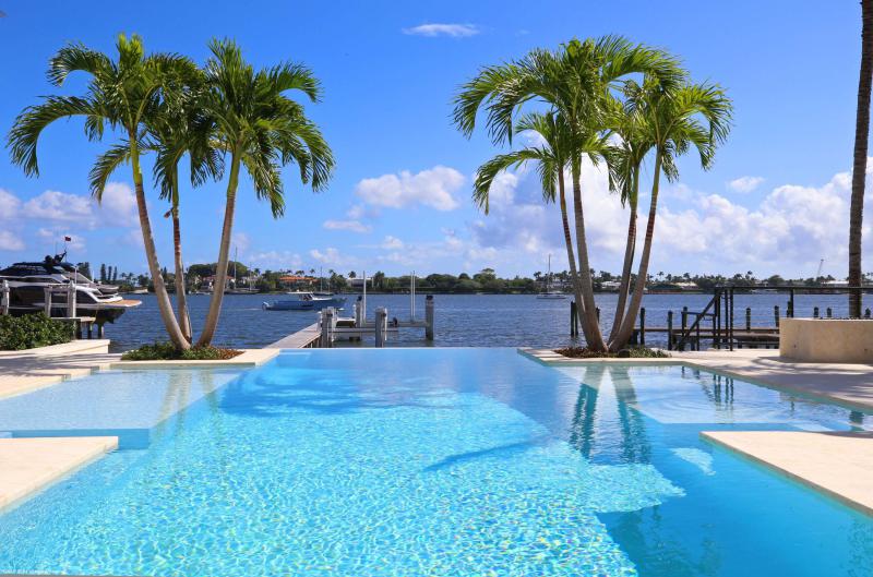  Single Family Homes Photo 56:  West Palm Beach,  FL 33407