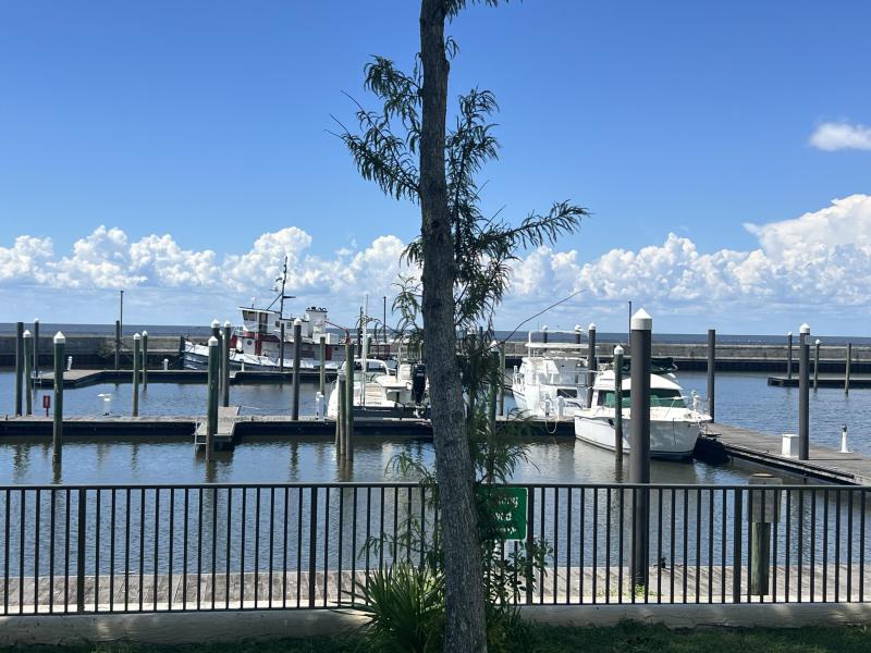  Commercial & Industrial Land Images 