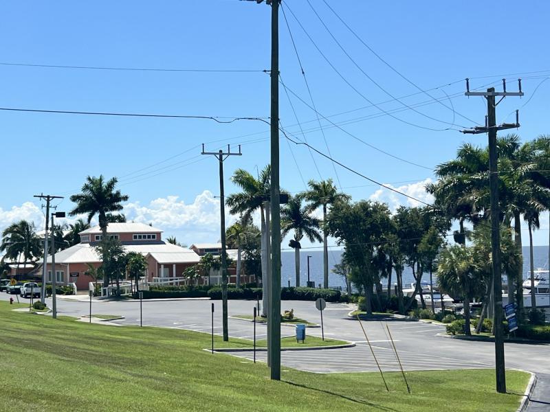  Commercial & Industrial Land Images 