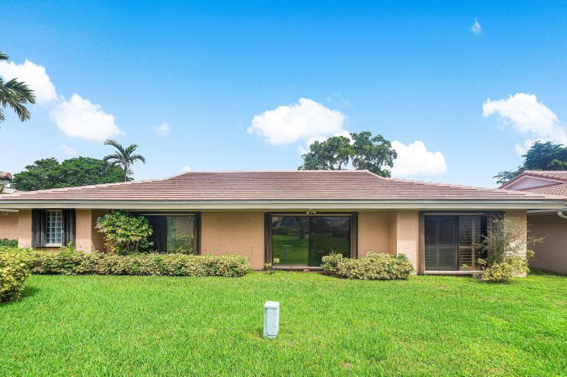  Condo & Townhome Photos