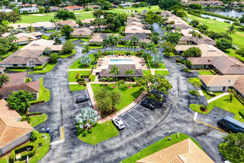 Condo & Townhome Photos