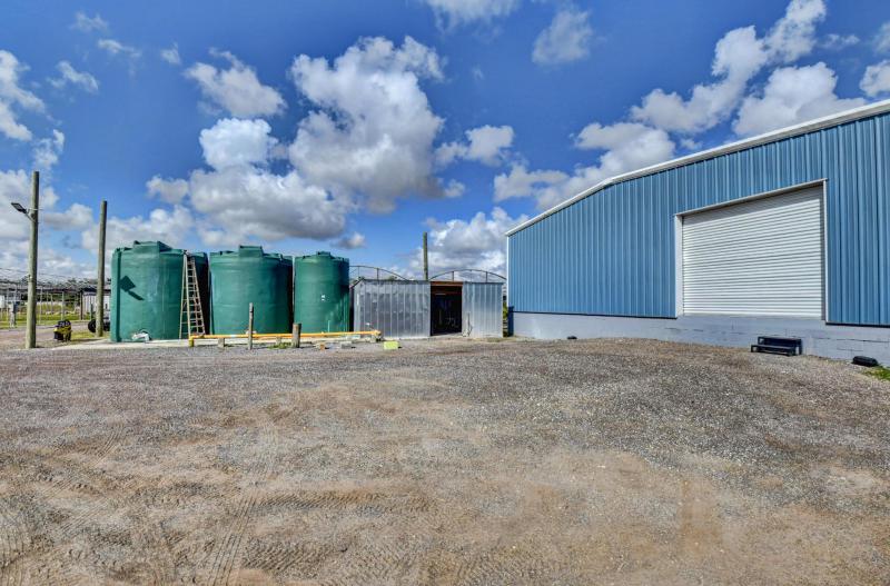  Commercial & Industrial Land Images 