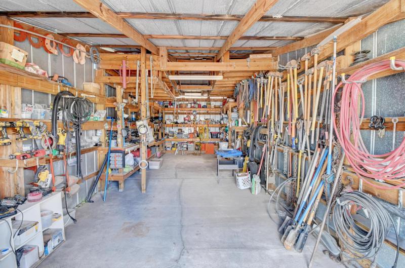  Commercial & Industrial Land Images 