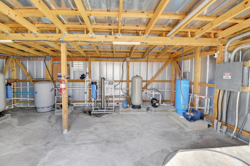  Commercial & Industrial Land Images 