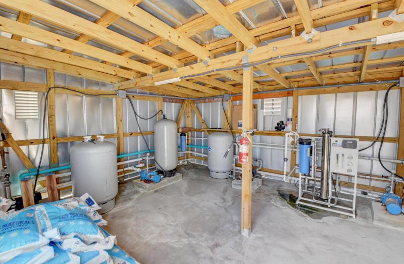  Commercial & Industrial Land Images 