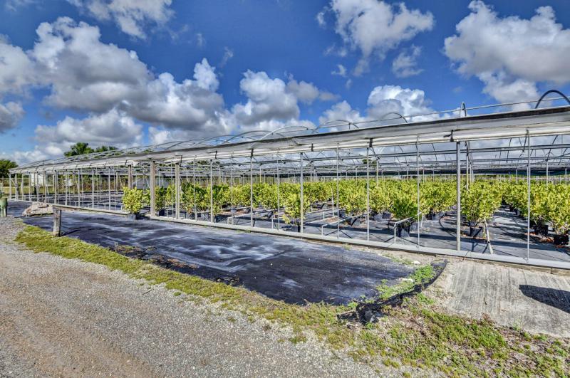  Commercial & Industrial Land Images 