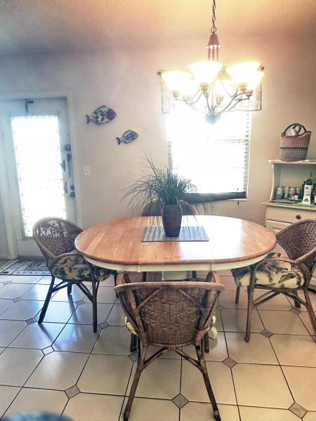  Condo & Townhome Photos