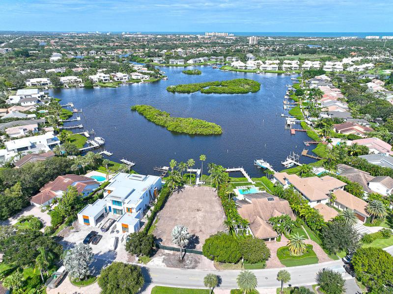  Single Family Homes Photo 12:  Jupiter,  FL 33477