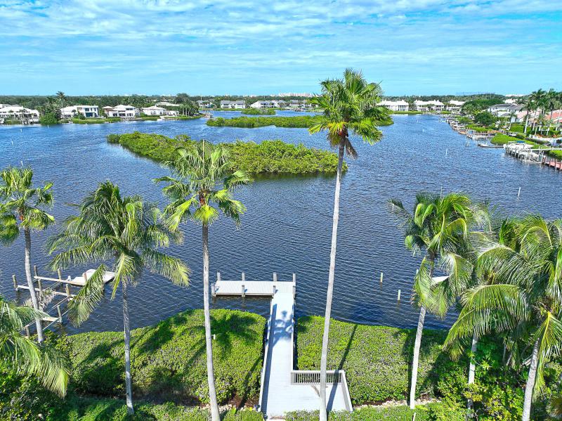  Single Family Homes Photo 14:  Jupiter,  FL 33477