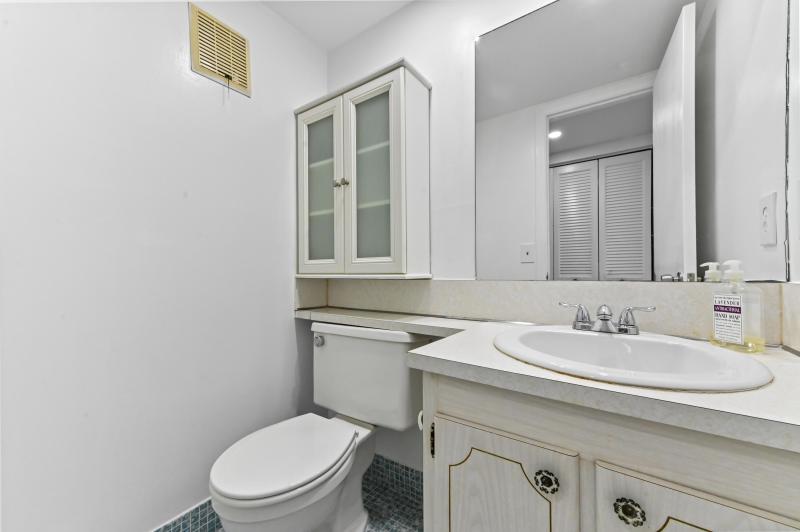  Condo & Townhome Photos